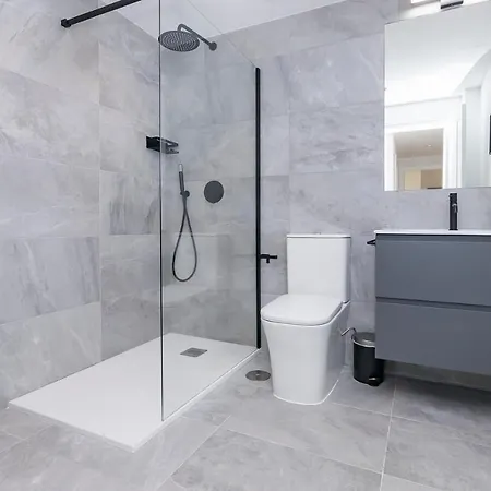 Lovely Ollerias Center Apartment *